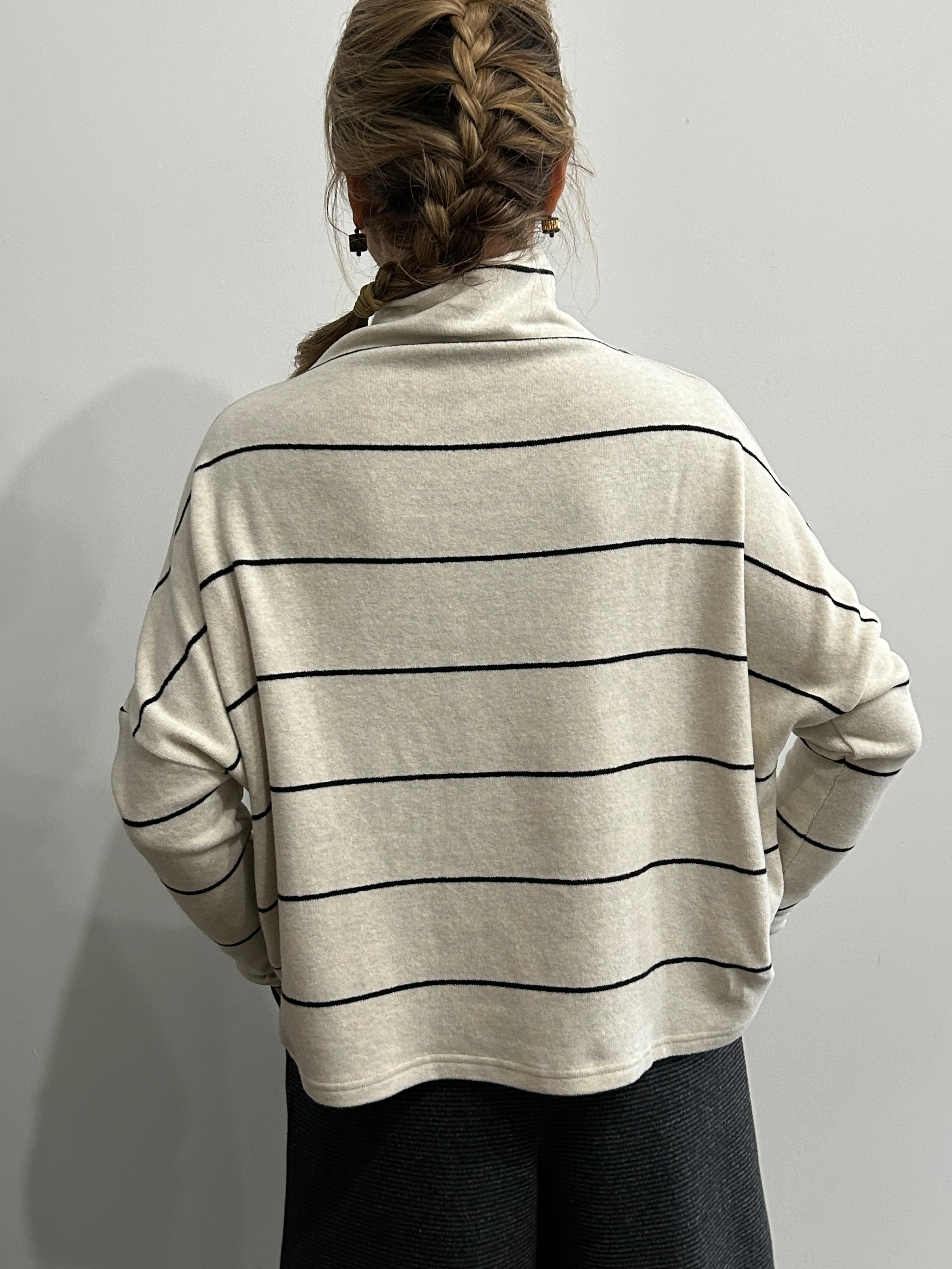 Crater Neck Sweater Wide Stripe Cream