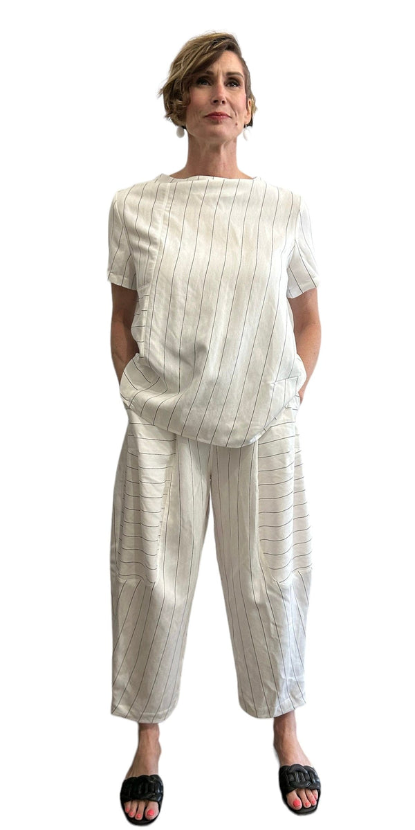 Barrel style pants light material white & black. Unique comfortable cut and design. Perfect for any hot summer day.