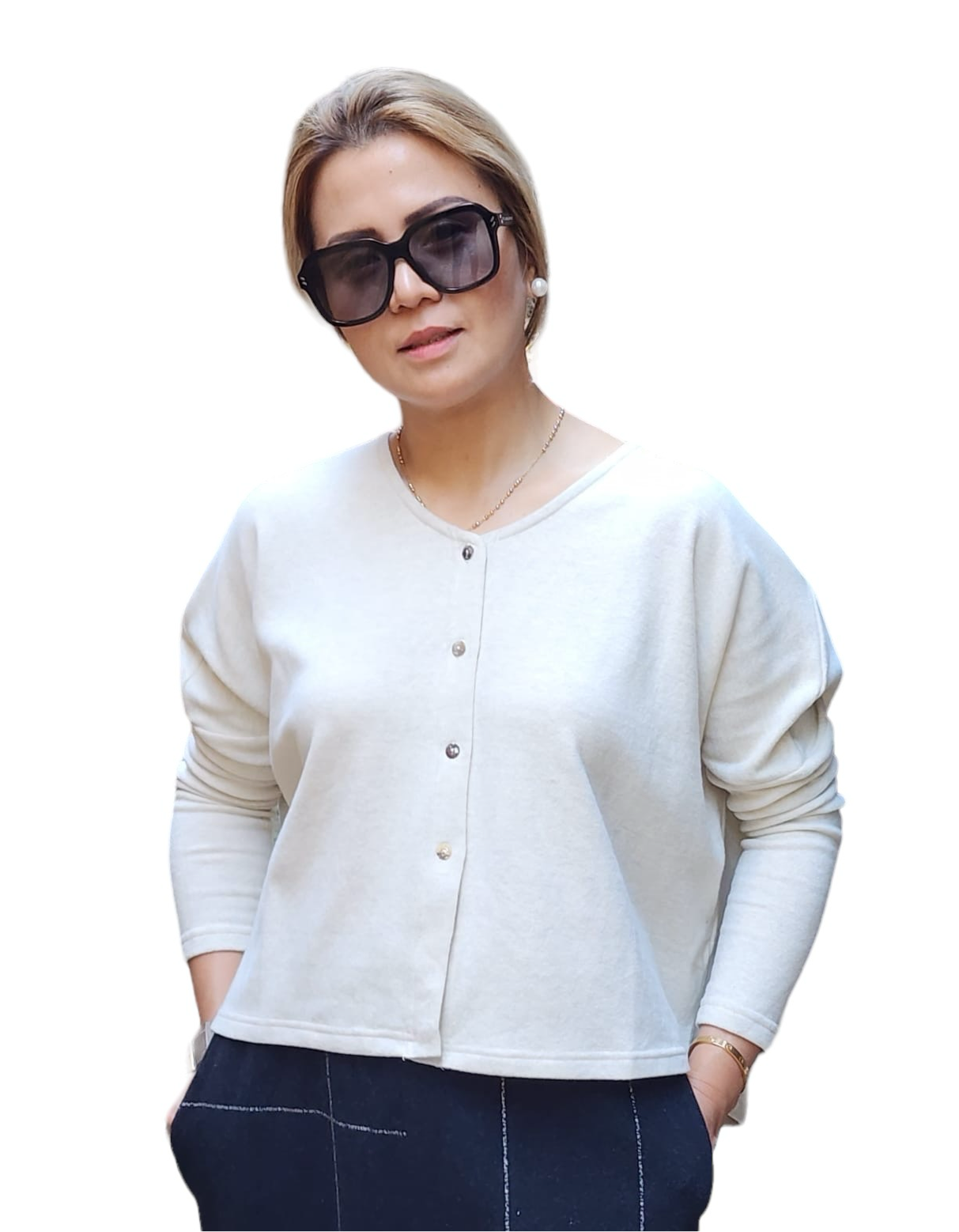 Cardigan V Neck front buttons Cream