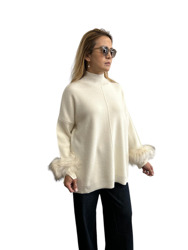 Sweater Long Neck Fur Finish Cream