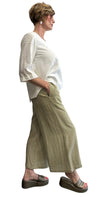 Crop Wide Pants Avocado & Cream, elastic on the waist. 