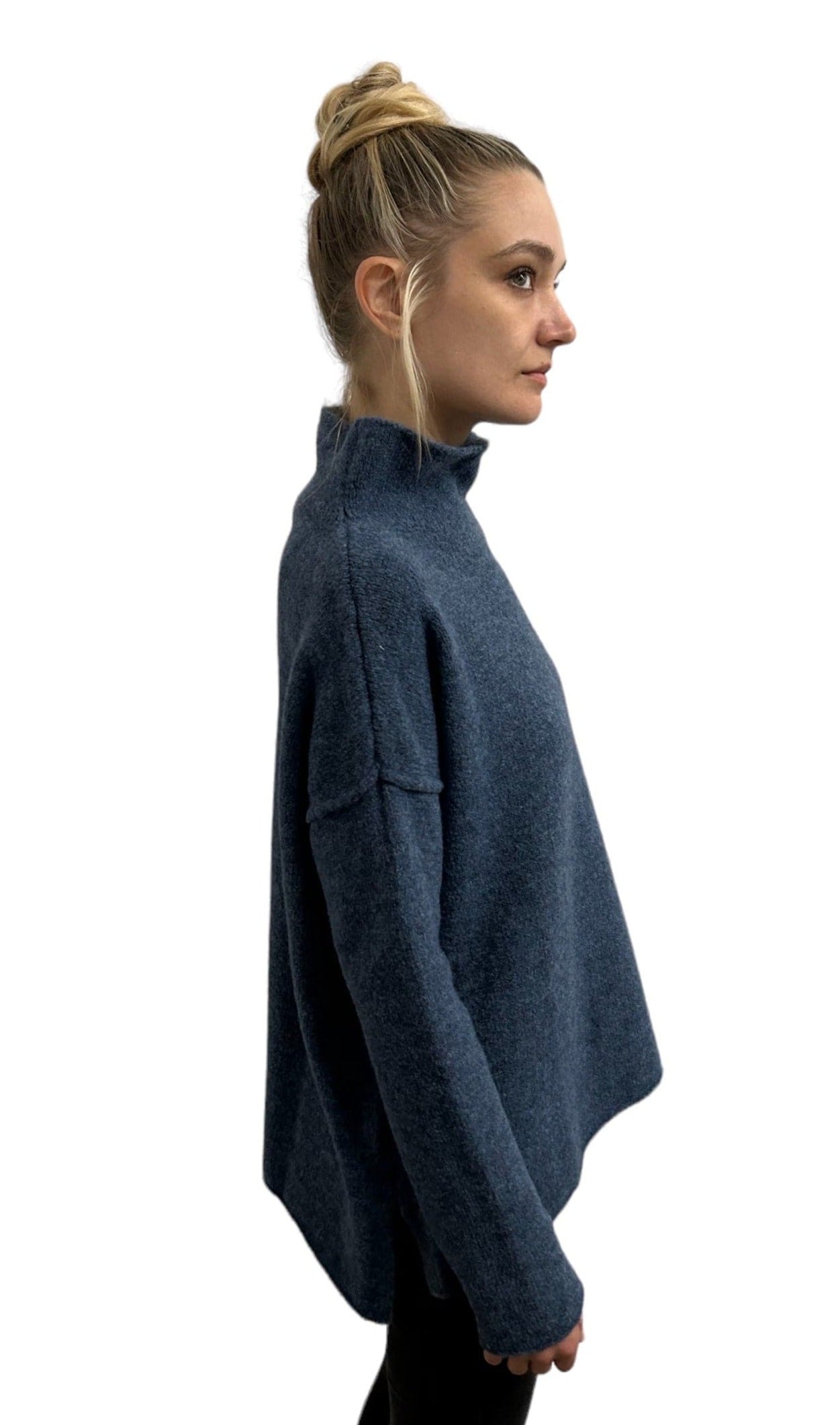 Boxy cut Chimney Neck Sweater Indigo - Selleria Veneta 